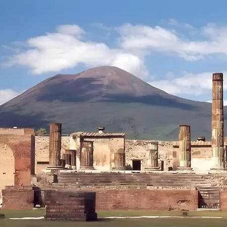 Son Blanc Апартаменты Помпеи